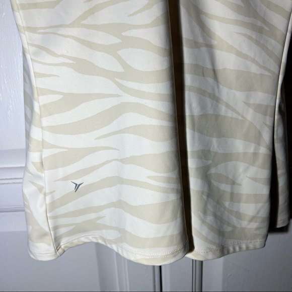 !Firm Price! Old Navy Women's Active Powersoft Sports Bra, Size M, Beige - Picture 3 of 7